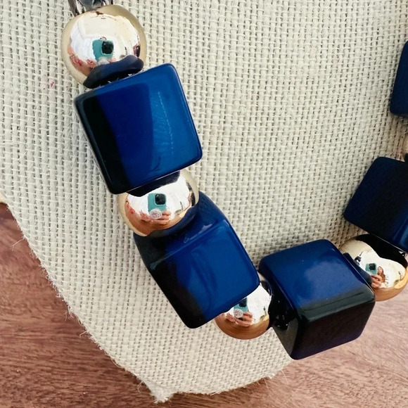 Sapphire, blue silver chunky square vintage retro necklace - Picture 5 of 5